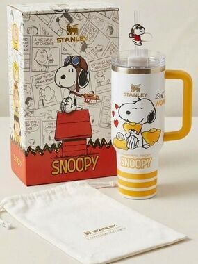 Snoopy Peanuts Stanley 40oz tumbler quencher nwt flowstate rarw loveshackfancy